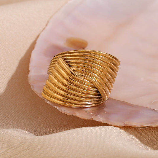 Retro Geometric Fan-Shaped Women's Ring