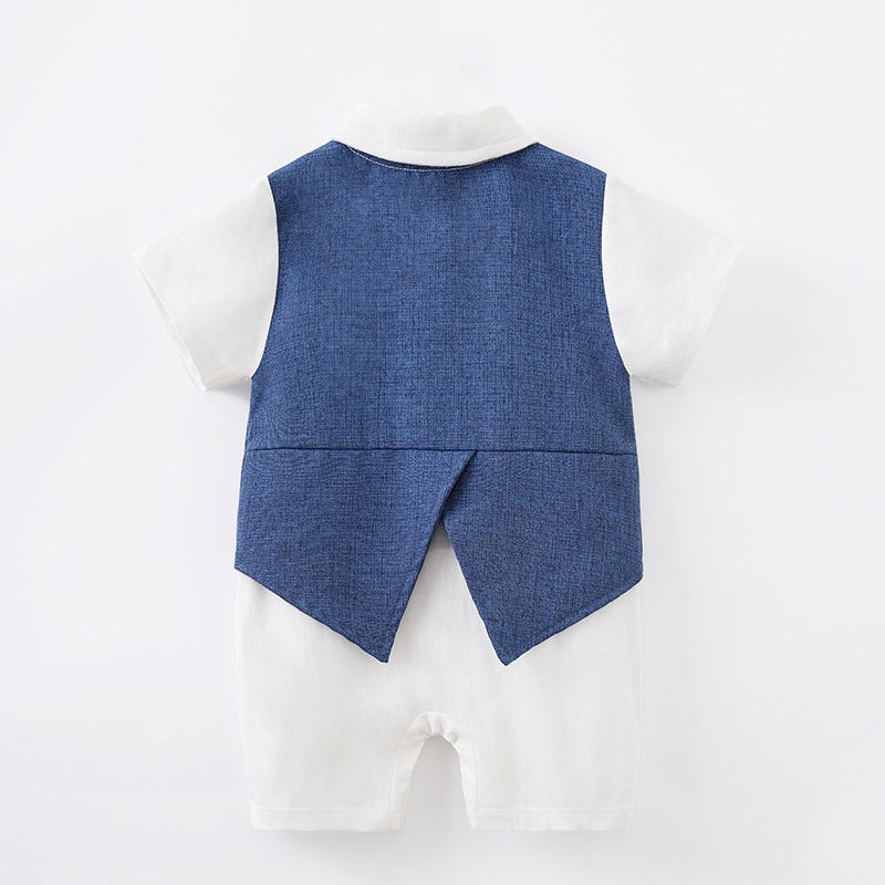 Newborn baby jumpsuit in British style, short-sleeved, for one-year-old boys.