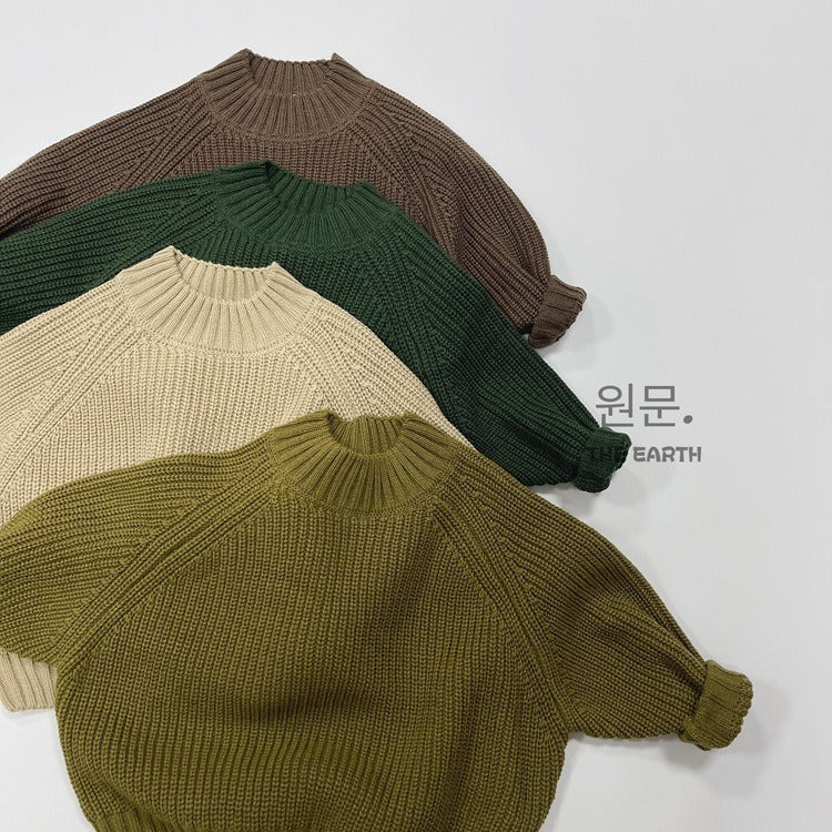 New vintage knitted sweater for kids, solid casual design, loose fit, and warm pullover.