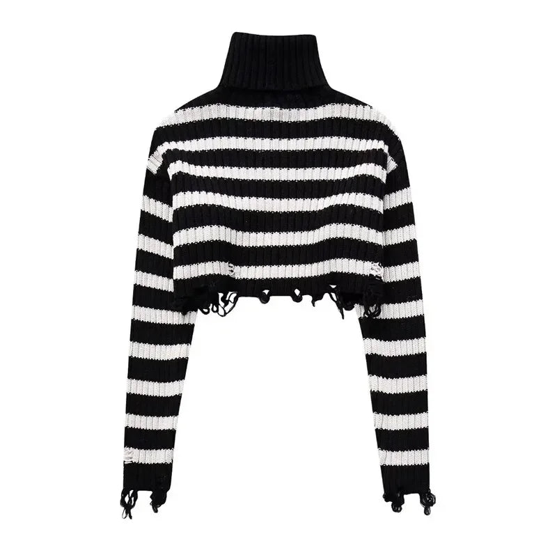 Women's cropped turtleneck knitted sweater, long sleeve, for autumn/winter.