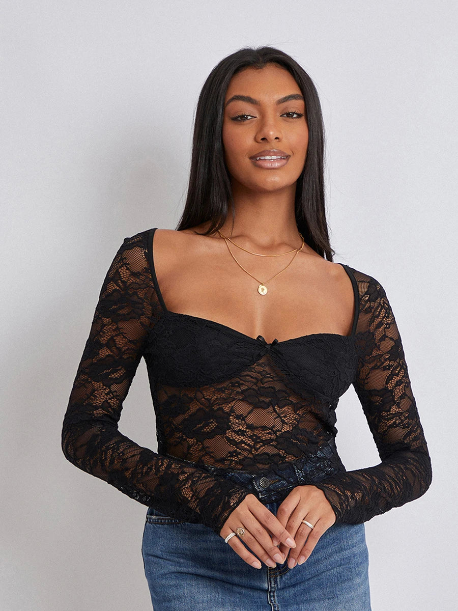 Open navel long sleeved top lace short t-shirt