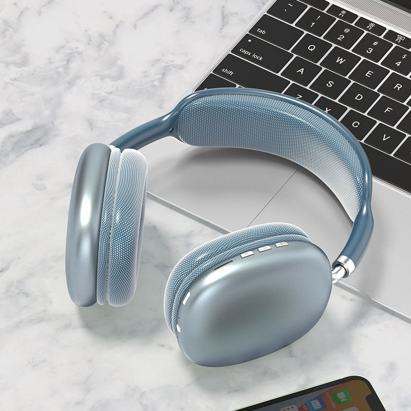 Bluetooth over-ear headset with 5.3 connectivity and long battery life, compatible with Apple, Huawei, and Xiaomi.