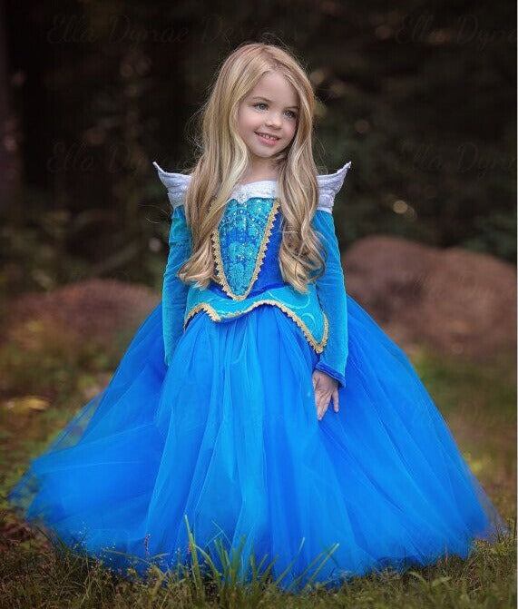 Princess dress inspired by Sleeping Beauty and Frozen, with mesh long sleeves and a fluffy design.